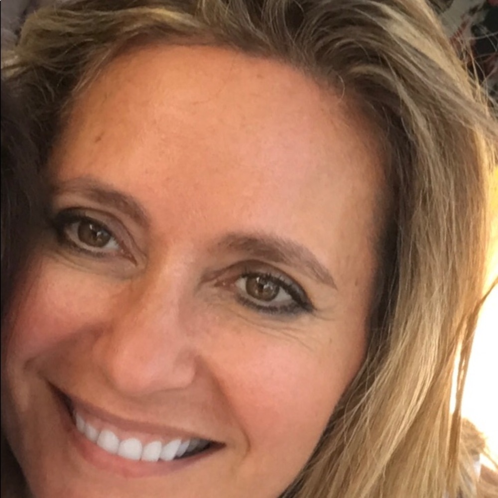 Meet your Posher, Denise